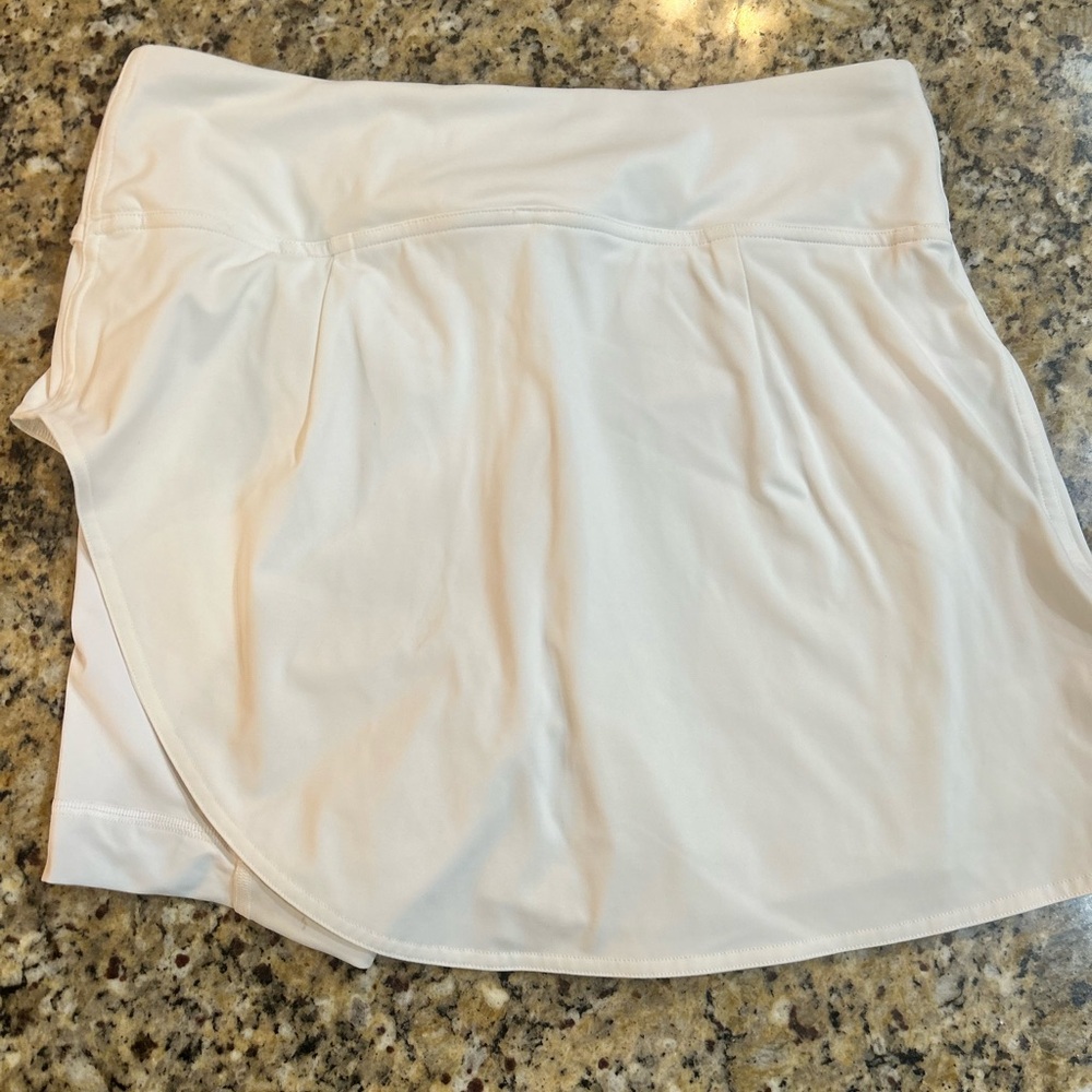Lululemon Athletica Cream Skort - Picture 2 of 5